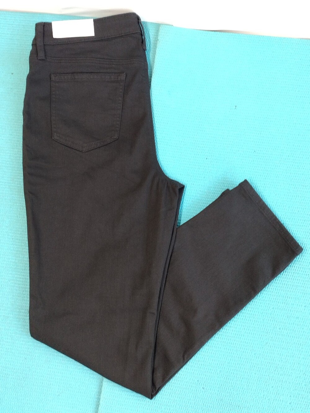 NWT Chico's So Slimming Girlfriend Slim Leg Ankle Jeans - 1R (8R)